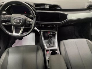 AUDI Q3 35 TDI S tronic